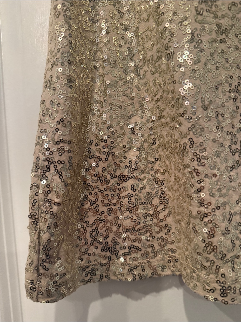 NWT!   DKNY Gold Sequin Short Sleeve Tee - Picture 5 of 6